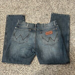 Wrangler Men's Classic slim straight Relaxed Jeans